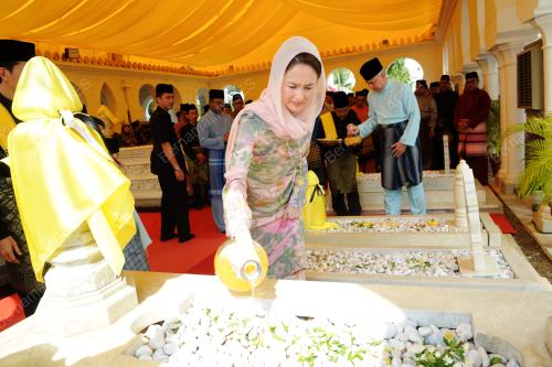 PK21_10052015_MAKAM