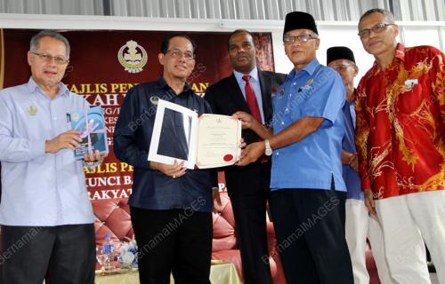 PK21_11022016_WATIKAH