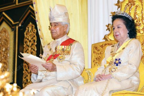 SULTAN AZLAN SHAH