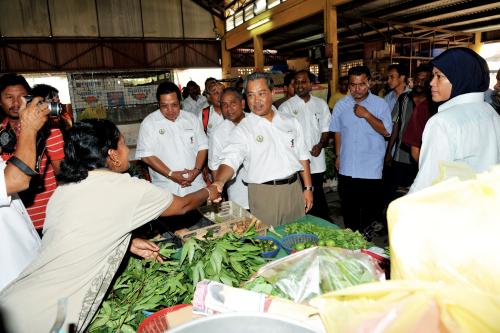 TAN SRI MUHYIDDIN YASSIN