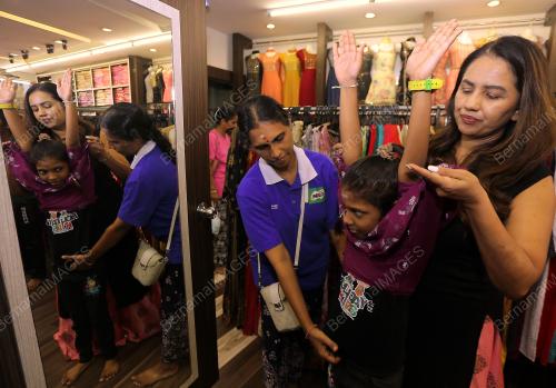 TINJAUAN PERSIAPAN DEEPAVALI