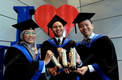 KONVOKESYEN UNIVERSITI TEKNOLOGI PETRONAS
