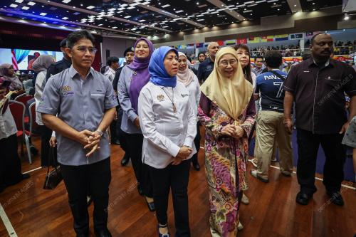 DATUK SERI NANCY SHUKRI