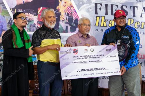 DR. KHAIRIL ANUAR ARSHAD