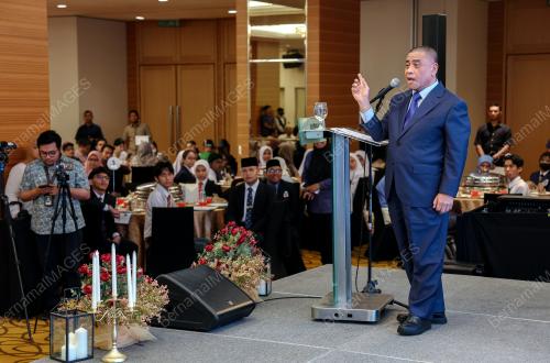 DATUK SERI SAARANI MOHAMAD