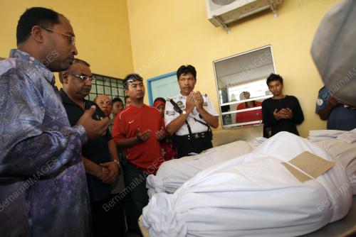 DR ZAMBRY ABDUL KADIR