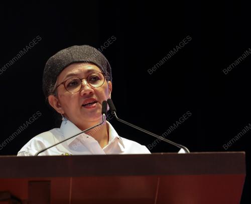 DATUK HANIFAH TUN ABDUL TAIB