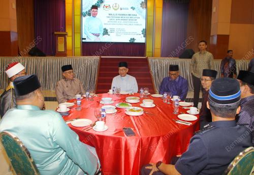 DATUK SERI ANWAR IBRAHIM