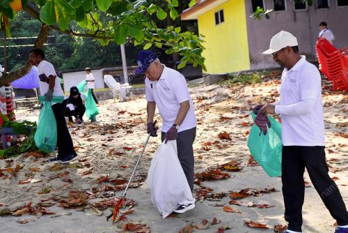 CEO PAAB ZULKIFLEE OMAR