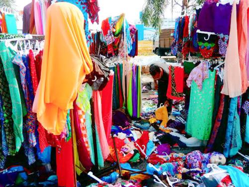 PK25_04072015_BAZAAR