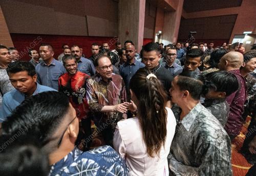 DATUK SERI ANWAR IBRAHIM
