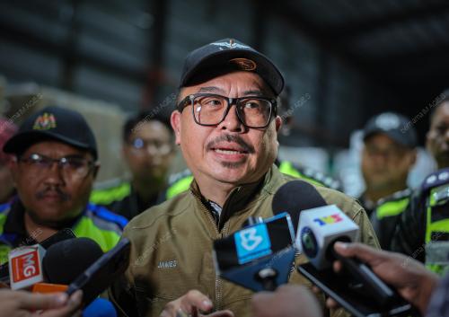 DATUK JAMES LEE