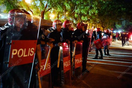 PK25_15102017_BOLA_BN201710057569