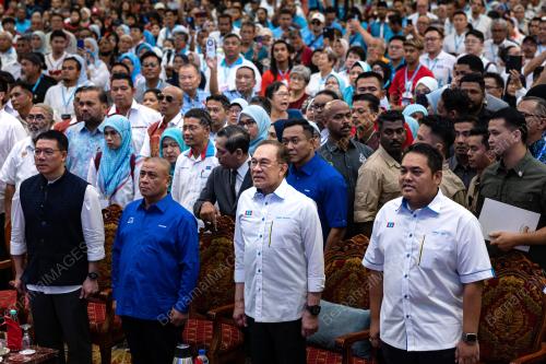 DATUK SERI ANWAR IBRAHIM