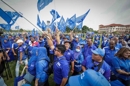 PIIHAN RAYA UMUM KE-15