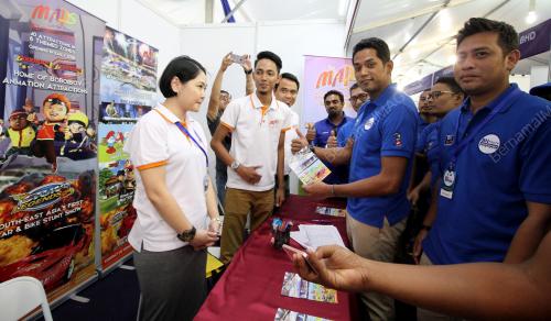 PK27_12062016_CAREER_FAIR