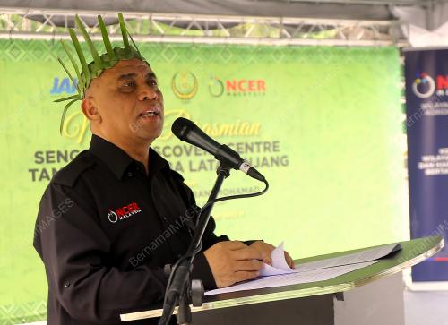 MENTERI BESAR DATUK SERI SAARANI MOHAMAD