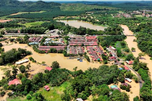 BANJIR SLIM RIVER