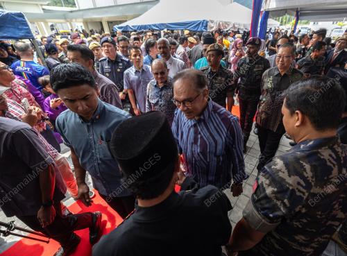 DATUK SERI ANWAR IBRAHIM