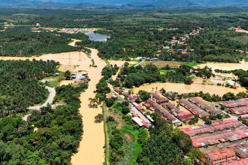 BANJIR SLIM RIVER