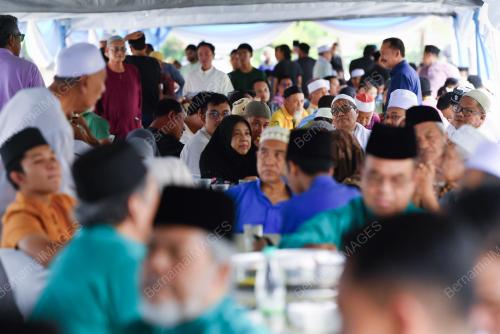 MAJLIS KENDURI RAKYAT DI MASJID AL-MUTTAQIN