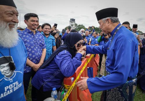 PIIHAN RAYA UMUM KE-15
