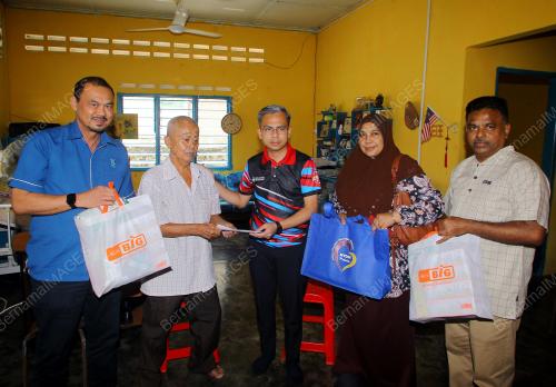 FAHMI FADZIL