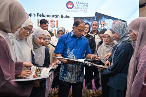 DATUK SERI DR ZAMBRY ABD KADIR