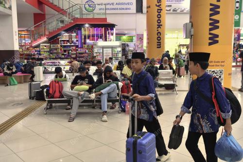 TINJAUAN TERMINAL BAS MERU RAYA