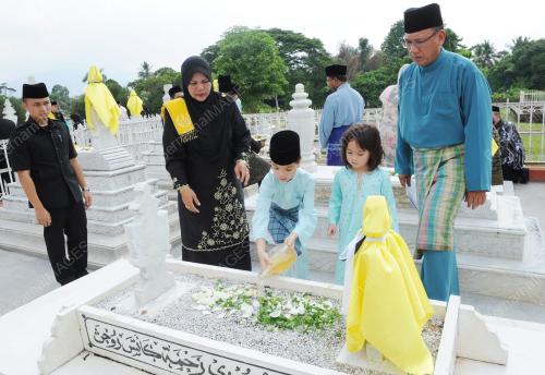 PK33_10052015_MAKAM