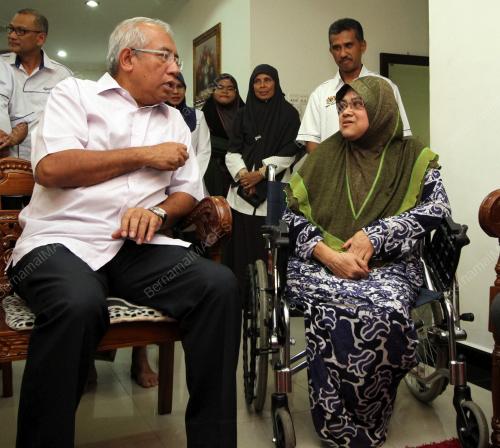 PK33_11062016_ZIARAH_KASIH