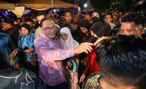 DATUK SERI ANWAR IBRAHIM