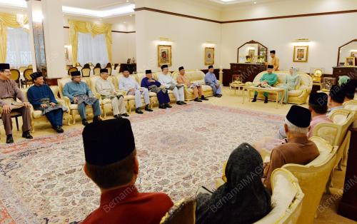 PK33_25062016_SULTAN_NAZRIN
