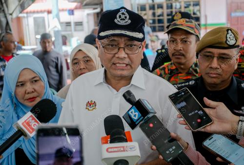 DATUK SERI SHAMSUL ANUAR NASARAH
