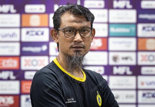 YUSRI CHE LAH