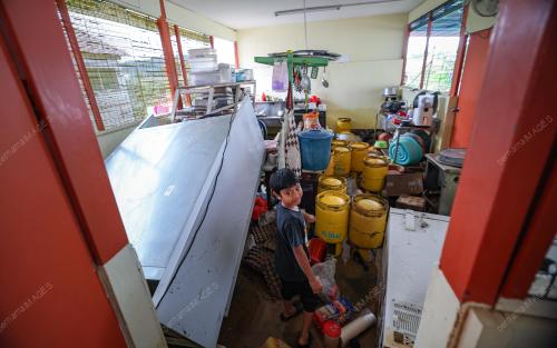TINJAUAN KEJADIAN BANJIR KILAT