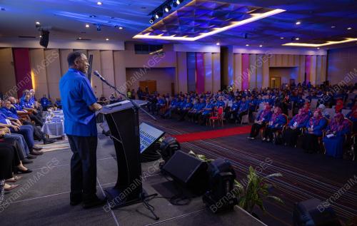 DATUK SERI DR ZAMBRY ABD KADIR