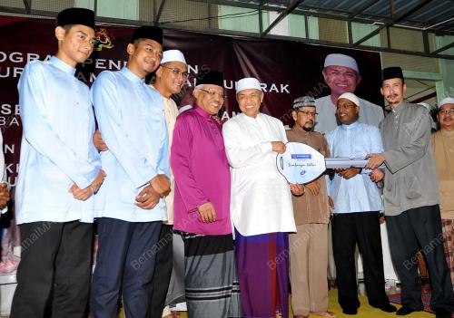 PK37_07062016_SOLAT