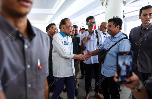 DATUK SERI ANWAR IBRAHIM