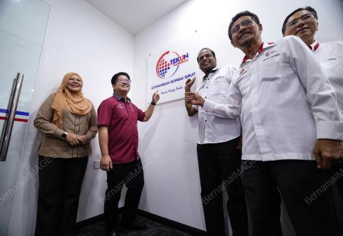 DATUK EWON BENEDICK