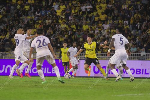 PERAK FC MENENTANG PDRM FC