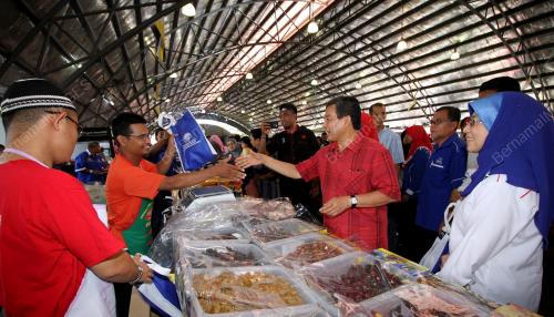 PK41_10062016_BAZAR