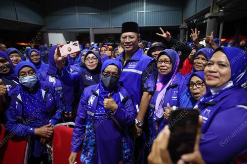 TAN SRI ANNUAR MUSA