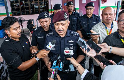 DATUK SERI MOHD YUSRI HASSAN BASRI