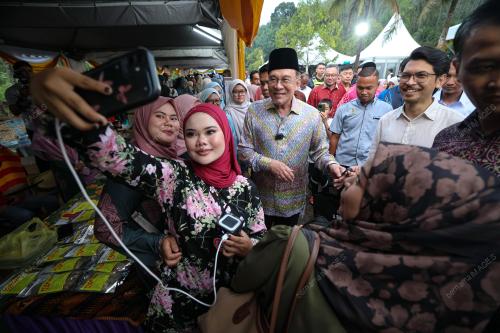 DATUK SERI ANWAR IBRAHIM