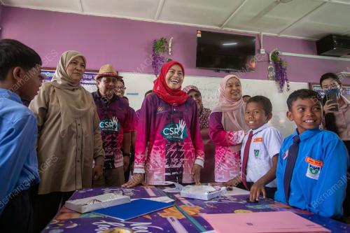 DATUK SERI DR NORAINI AHMAD