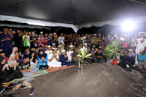 ALLAHYARHAM MOHD SHAHRIZAN MOHD TERMIZI