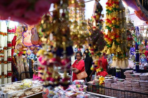 TINJAUAN DEEPAVALI