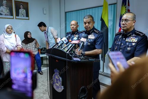 DATUK SERI AYOB KHAN MYDIN PITCHAY