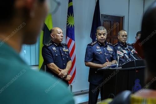 DATUK SERI AYOB KHAN MYDIN PITCHAY
